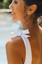 Lade das Bild in den Galerie-Viewer, Dolcevita Bianco